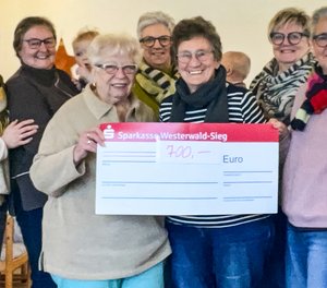 Spende aus der Nachbarschaft:Die kfd Betzdorf-Bruche unterstützt das Ökumenische Hospiz Kloster Bruche mit 700 Euro.