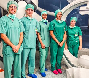 Die neuen OTA-Auszubildenden im Diakonie Klinikum freuen sich auf ihren Start in einen spannenden wie verantwortungsvollen Beruf (von links): Enrik Gashi, Tom Philipp Rotert, Mouna Allaoui, Lea Sophie Schlüter und Merve Treude.